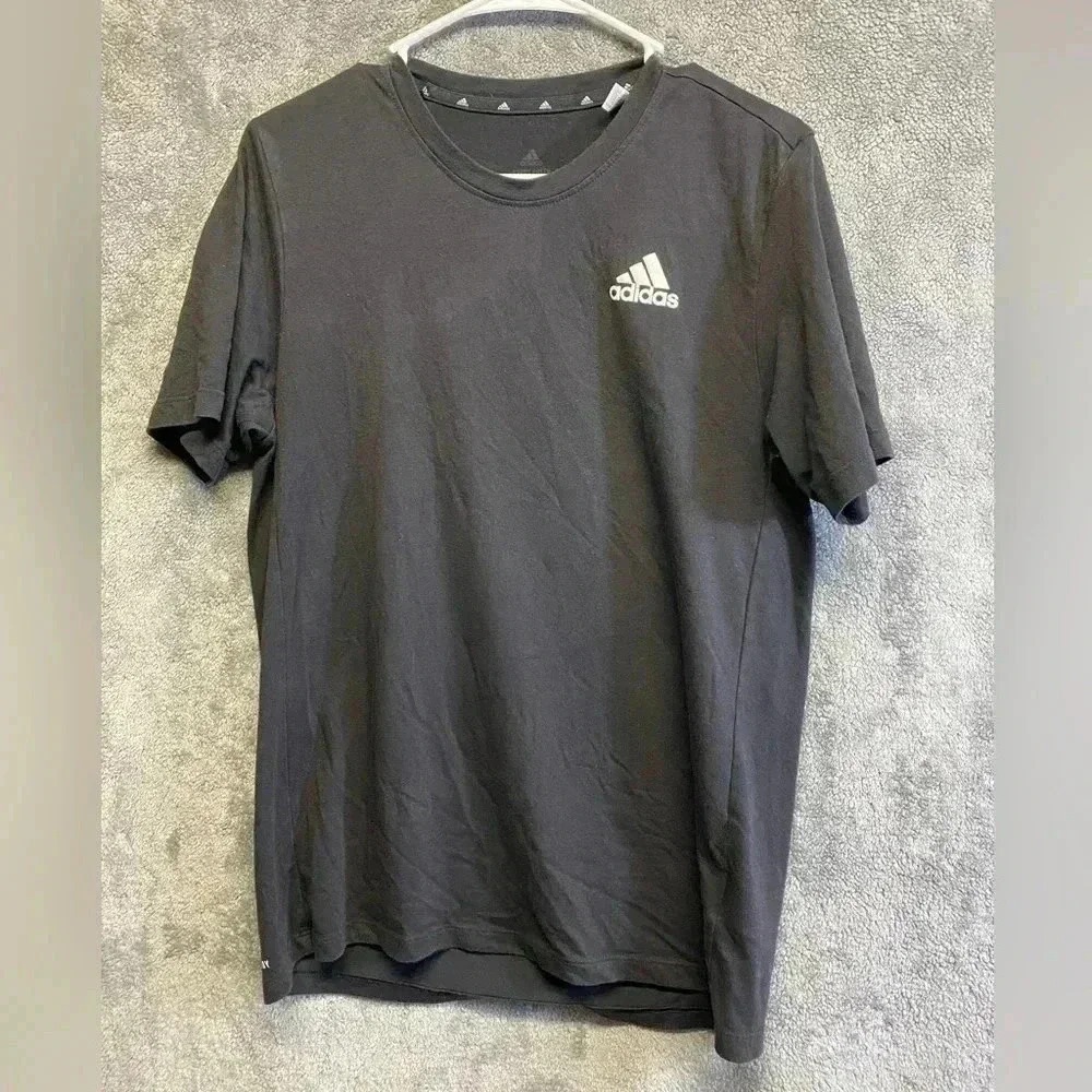 Adidas men’s black T-shirt size Small